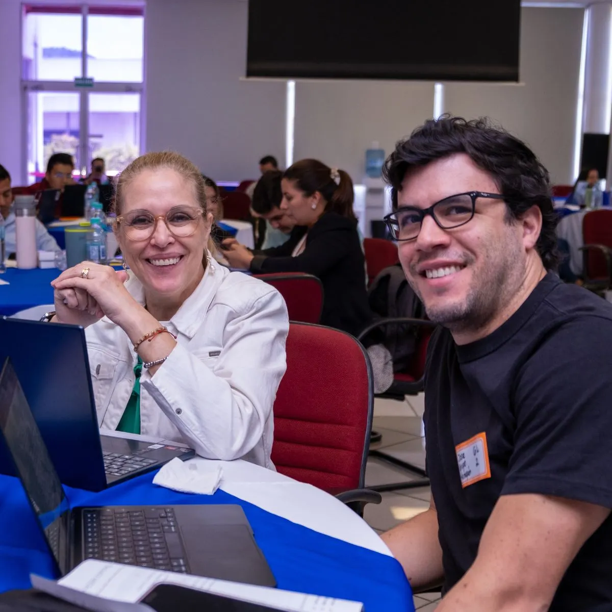 Workshop presencial del Growth Lab del Proyecto Ilamatepec en El Salvador con empresas del sector turístico